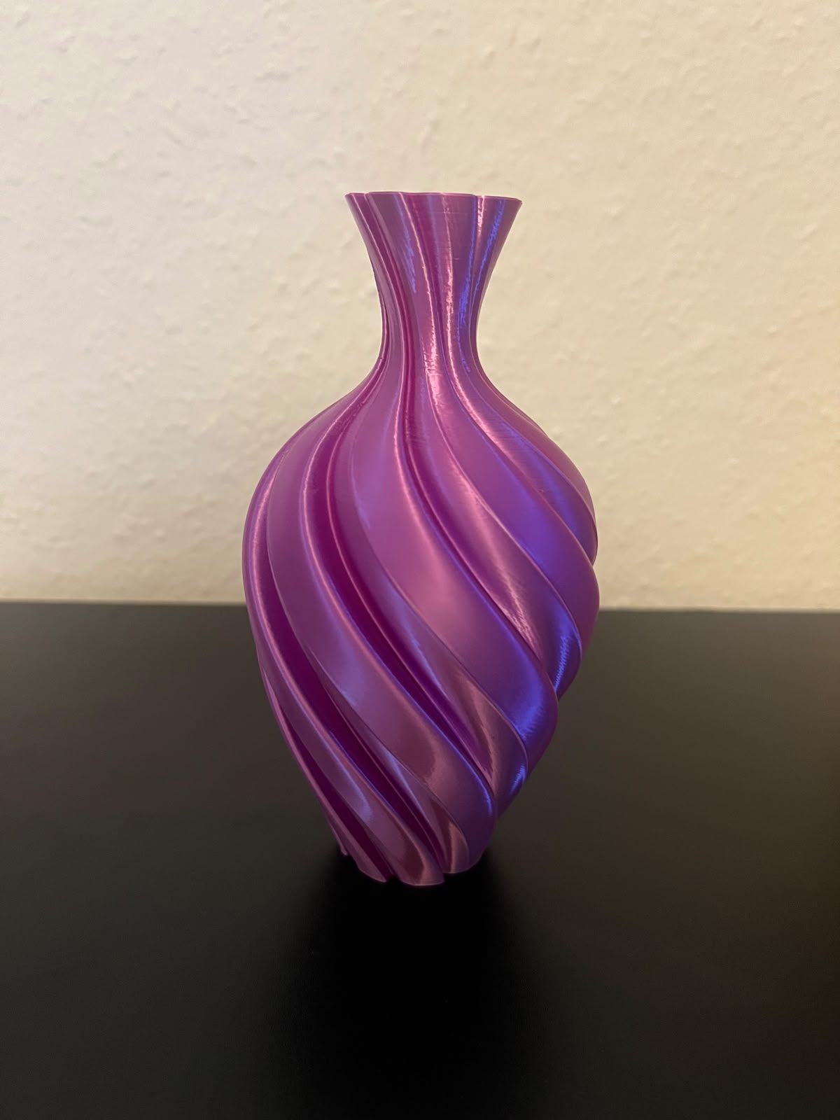 Vaza spirala mov imprimat 3D